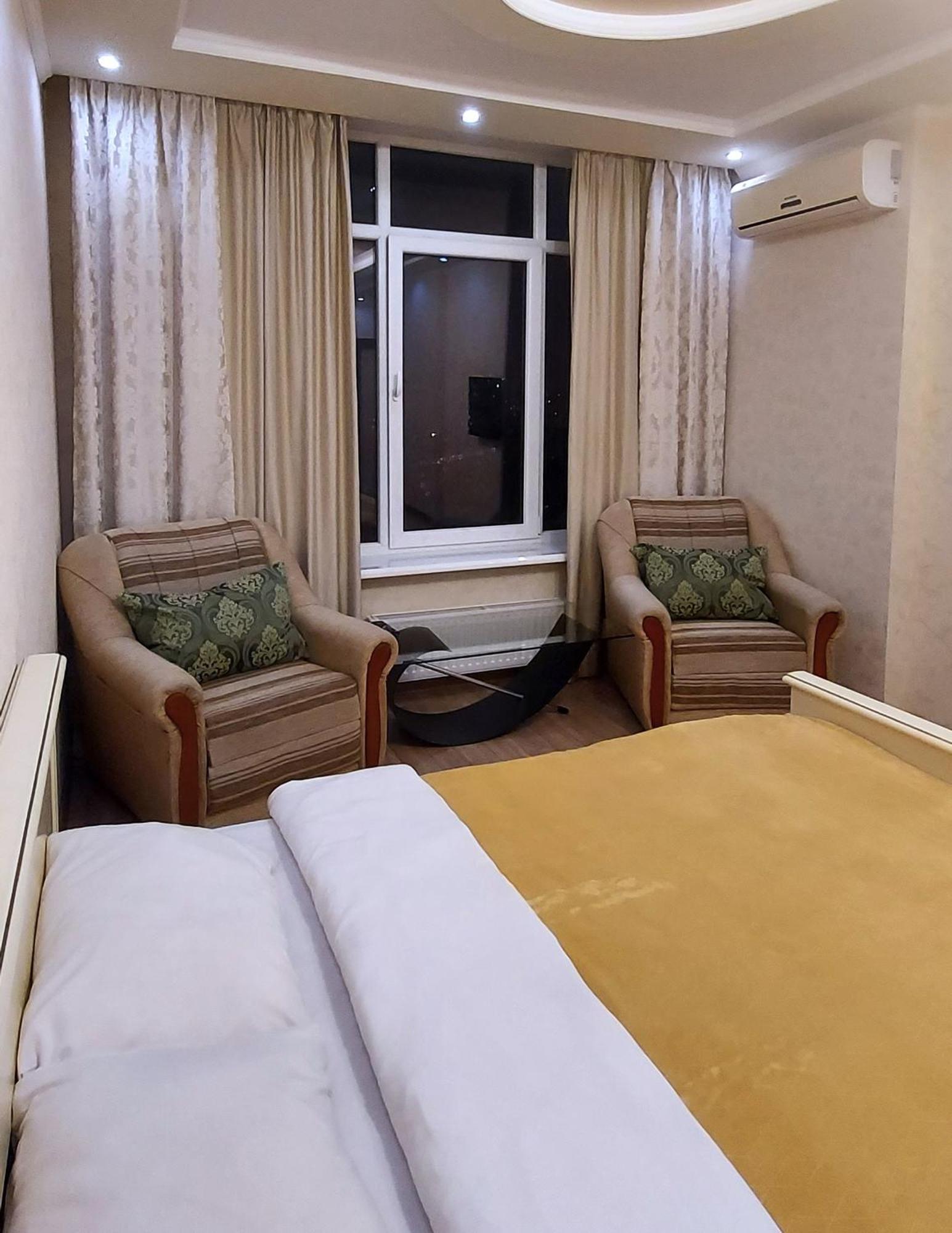 Видові 1К-2К Апартаменти 11,15, 23 Поверхи Kiew Exterior foto